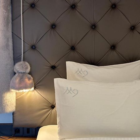 Les Secrets - Suites & Apartments มงทริองด์ ภายนอก รูปภาพ