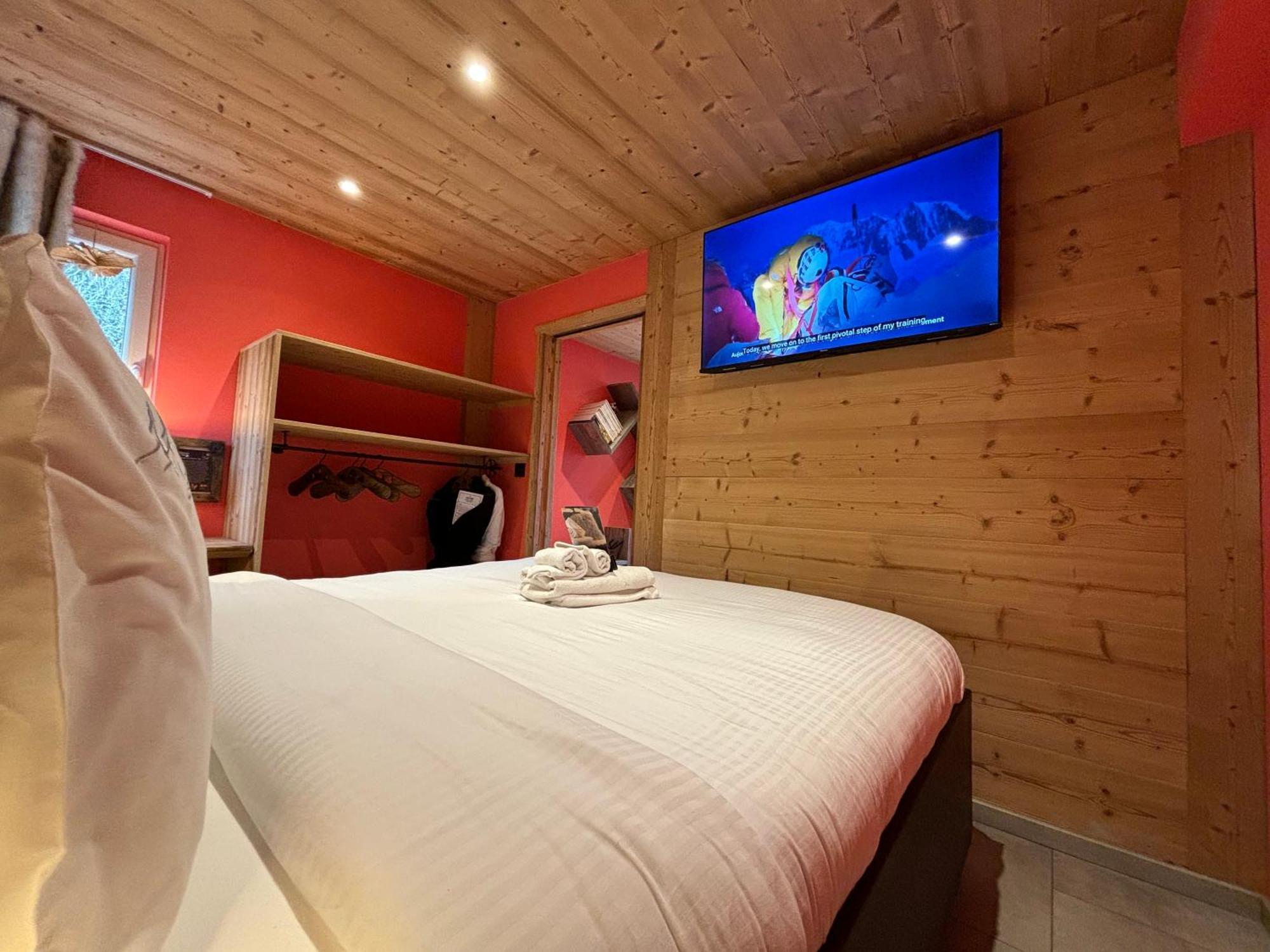 Les Secrets - Suites & Apartments มงทริองด์ ภายนอก รูปภาพ
