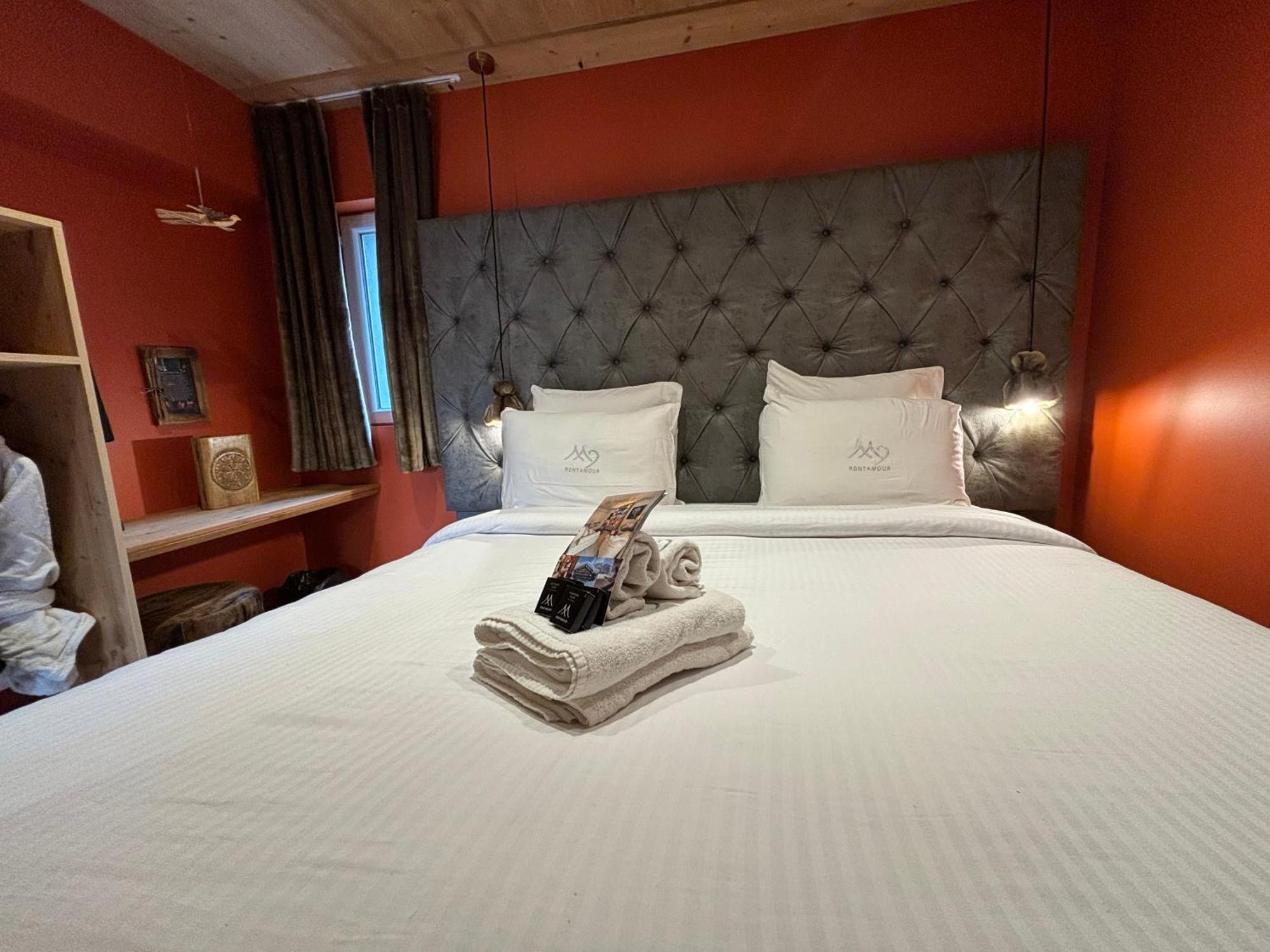 Les Secrets - Suites & Apartments มงทริองด์ ภายนอก รูปภาพ