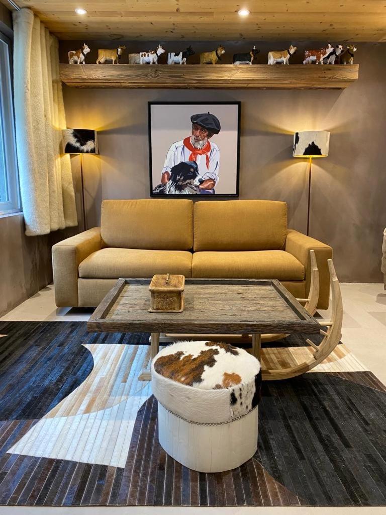 Les Secrets - Suites & Apartments มงทริองด์ ภายนอก รูปภาพ