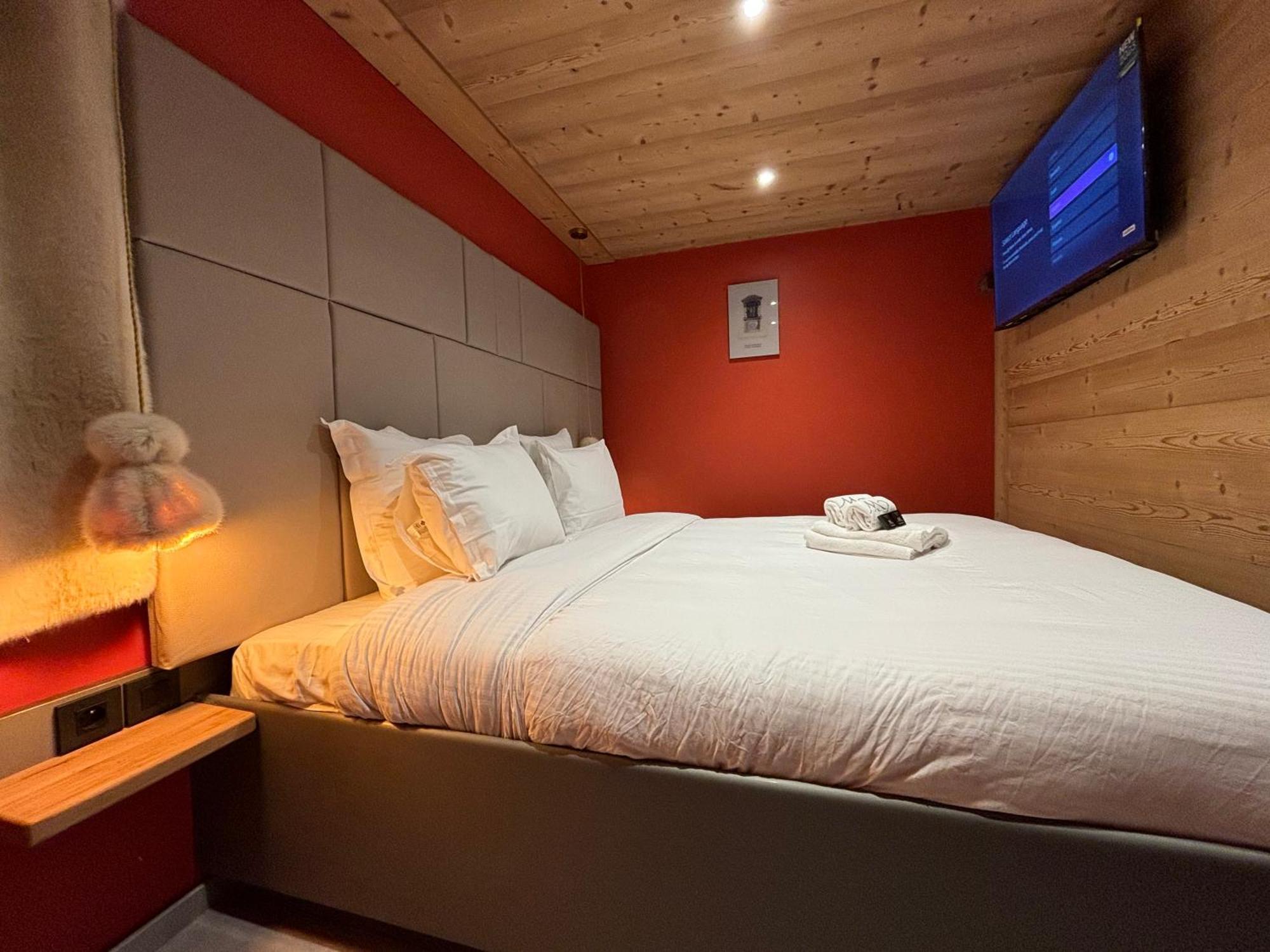 Les Secrets - Suites & Apartments มงทริองด์ ภายนอก รูปภาพ