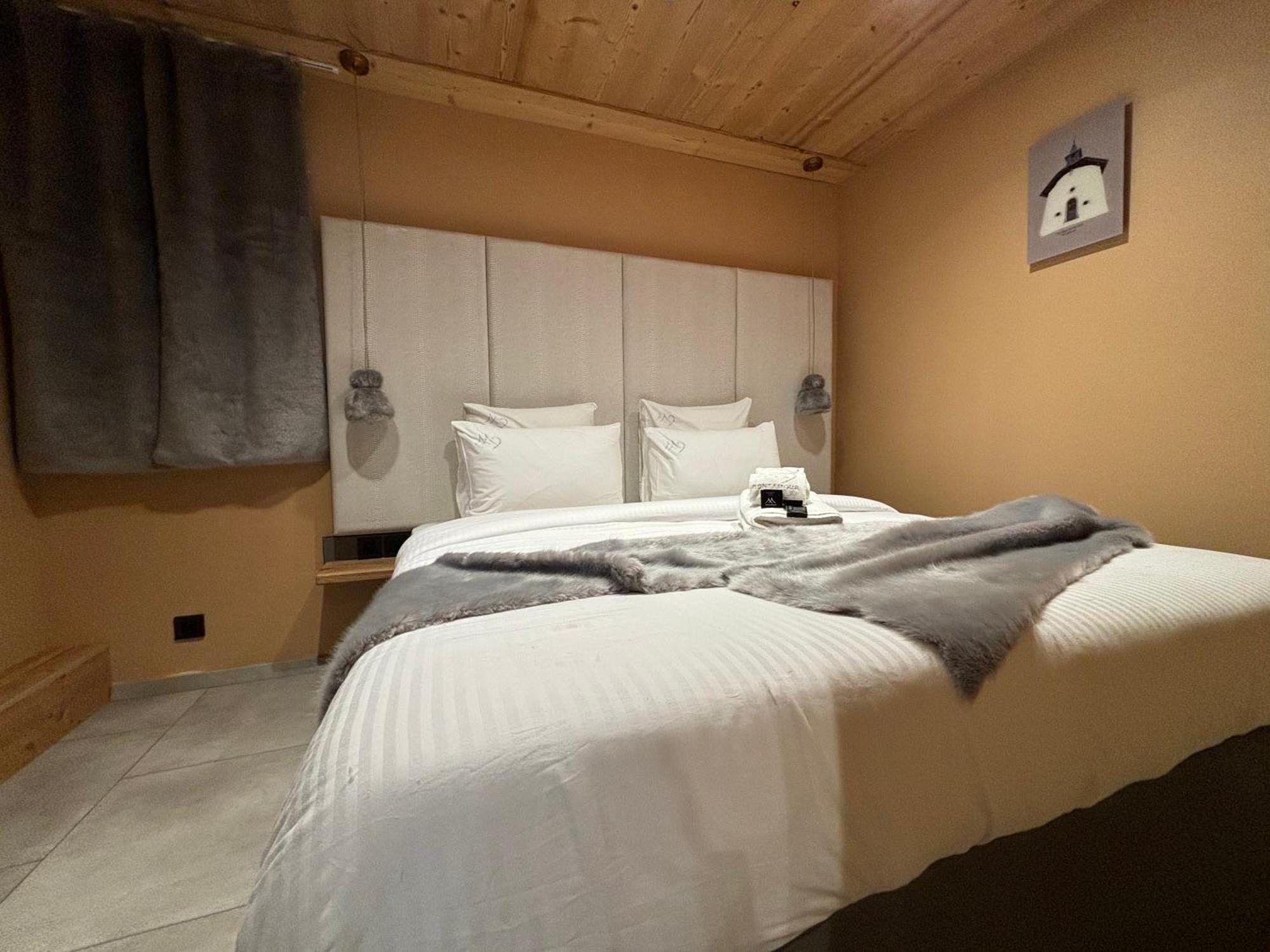 Les Secrets - Suites & Apartments มงทริองด์ ภายนอก รูปภาพ